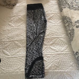 Lululemon inspire crop full on luxtreme